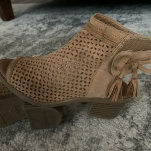 Salvatore Ferragamo Men s Casual Fashion Shoes and Sneakers Salvatore Ferragamo Men s Casual Fashion Shoes and Sneakers